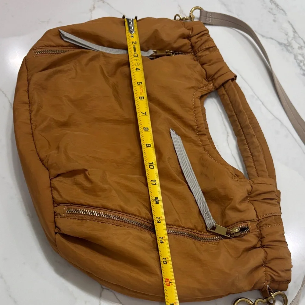 Vince Camuto rustic oak Bag with Zip Accents